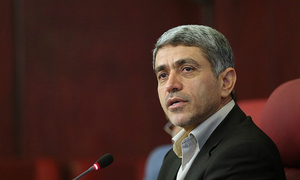 وزیر اقتصاد با استعفای رییس کل بیمه مرکزی موافقت کرد