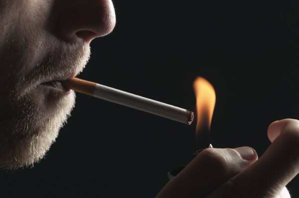 سیگار کشیدن موجب تضعیف سیستم ایمنی بدن می شود