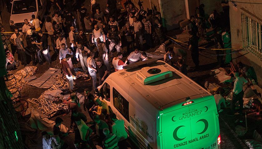 حمله انتحاری داعش به مراسم عروسی در ترکیه/ ۱۲۰ کشته و زخمی تا این لحظه+تصاویر