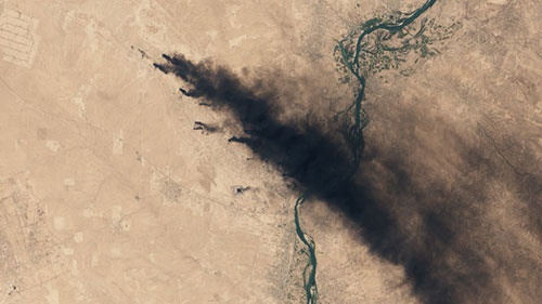 تصاویر ماهواره‌‌ای از سوختن چاه‌های نفت عراق