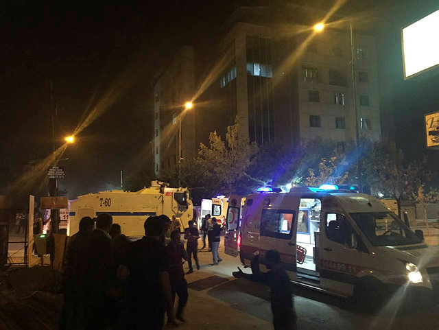 هشت ایرانی در بمب‌گذاری شهر وان ترکیه زخمی شدند/ حال یک نفر وخیم است
