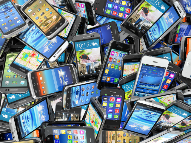گوشی های تلفن همراه قاچاق دیگر آنتن نمی‌دهند