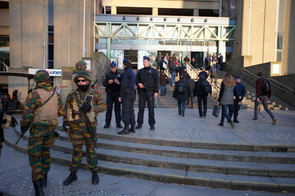 پلیس بلژیک سه مظنون حملات ترویستی را دستگیر کرد