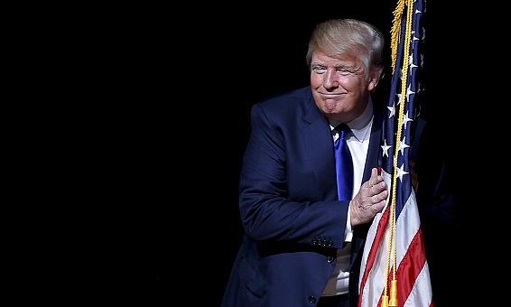 ترامپ مردم آمریکا را به مراسم روز تحلیف دعوت کرد