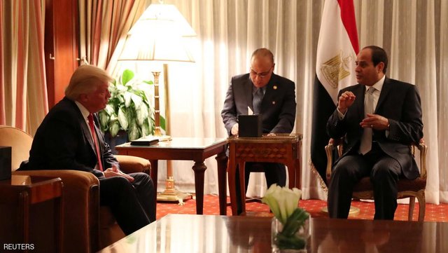 ترامپ و رئیس جمهور مصر تلفنی گفت وگو کردند