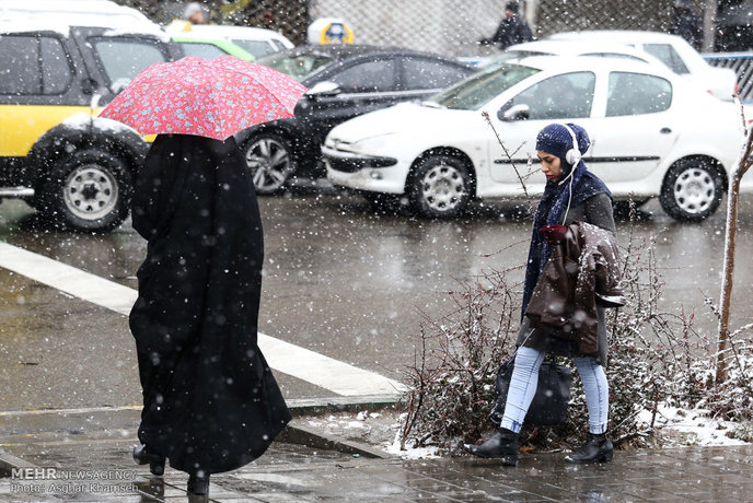 بارش برف در تهران+تصاویر