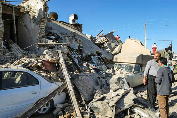همدردی قهرمانان کشتی جهان با زلزله‌زدگان ایران