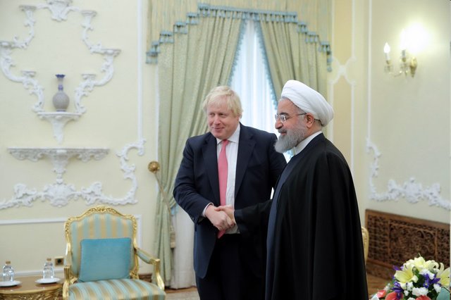 روحانی: از روابط دوستانه و متوازن تهران – لندن استقبال می‌کنیم