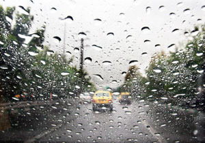 جاده های ۱۸ استان بارانی است