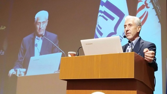 وزیر علوم: ایران رتبه ۱۵ رشد علمی جهان را کسب کرد