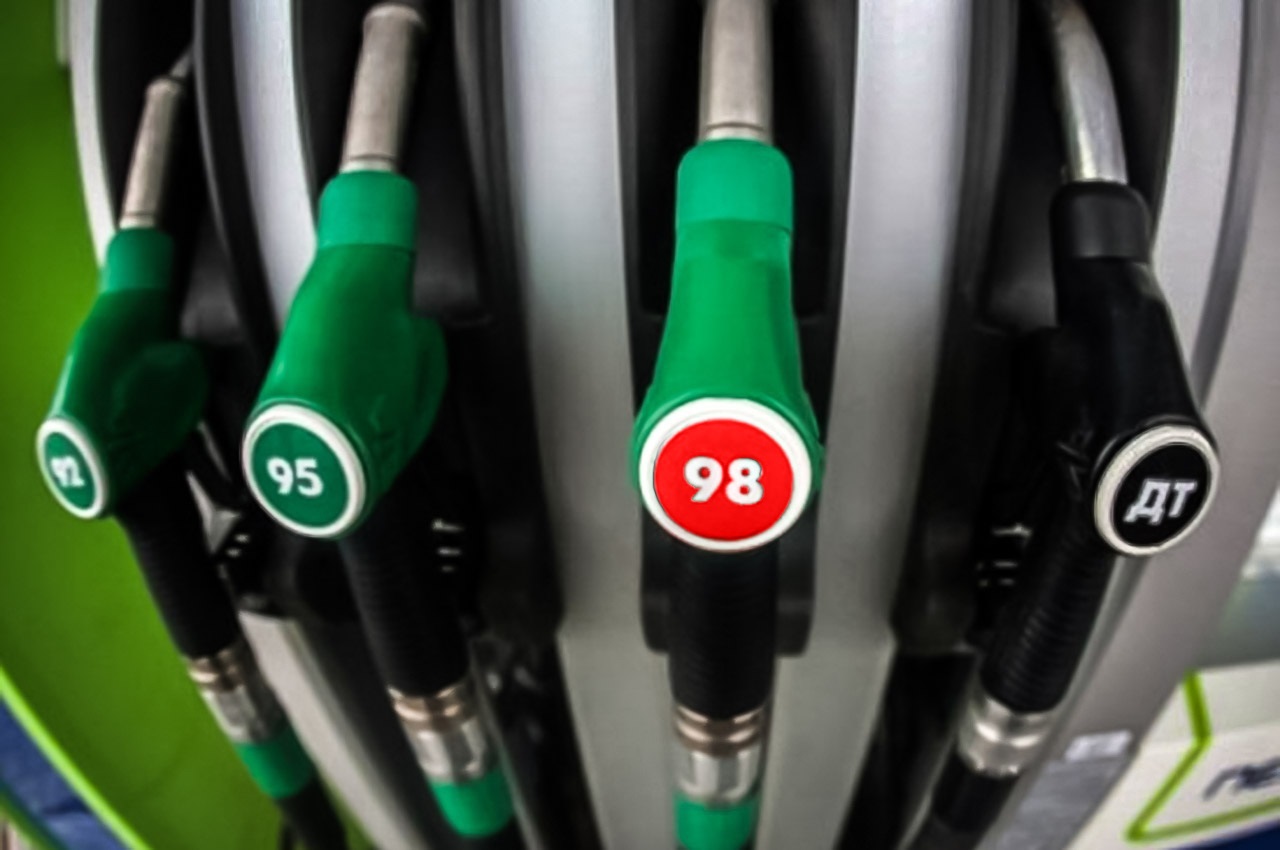 طرح دو فوریتی تک‌ نرخی شدن بنزین در مجلس