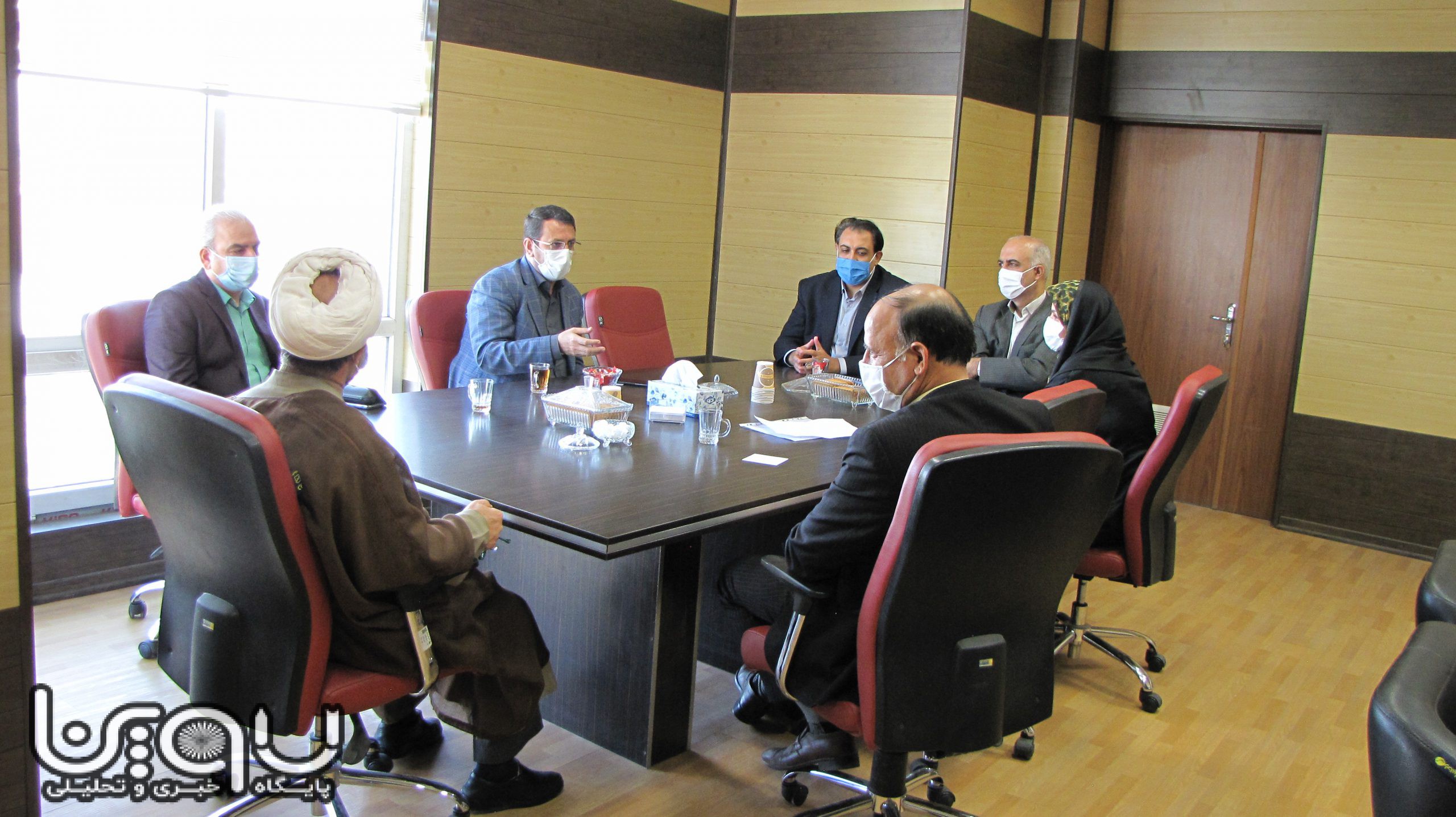 نشست مشترک شهردار، رئیس شورای شهر با رئیس و مدیران ستادی دانشگاه پیام نور استان قزوین