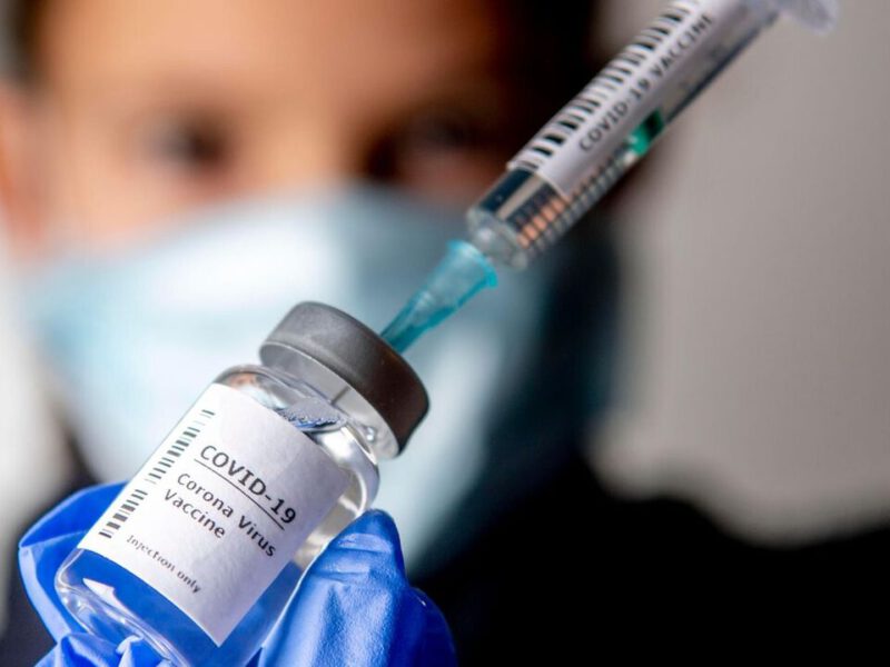 رئیسی: واکسیناسیون افراد بالای ۸۰ سال این هفته تمام می‌شود